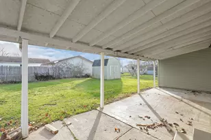 420 Faye Ave, Circleville, OH 43113 - Photo 24