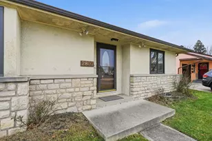 2807 Dover Rd, Columbus, OH 43209 - Photo 8