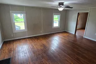 1037 Fishlock Ave, Findlay, OH 45840 - Photo 2