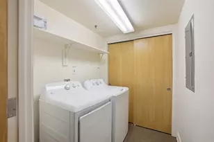 196 S Grant Ave S, Columbus, OH 43215 - Photo 26