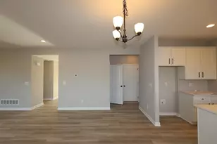 4561 Burgstaller Ct, Grove City, OH 43123 - Photo 8