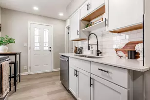 2205 Lexington Ave, Columbus, OH 43211 - Photo 4