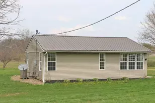 17129 Murray Rd, Mount Vernon, OH 43050 - Photo 2