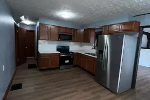 1398 Matthias Dr, Columbus, OH 43224 - Photo 4