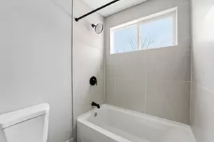 346 S Wheatland Ave, Columbus, OH 43204 - Photo 30