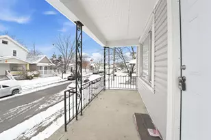 346 S Wheatland Ave, Columbus, OH 43204 - Photo 2