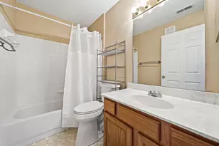 6755 Meadow Creek Dr, Columbus, OH 43235 - Photo 26