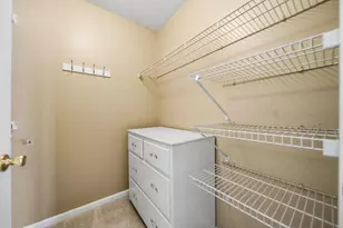 6755 Meadow Creek Dr, Columbus, OH 43235 - Photo 18