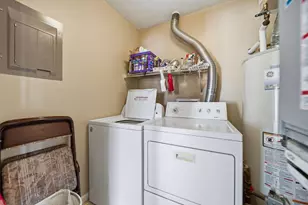 6755 Meadow Creek Dr, Columbus, OH 43235 - Photo 34