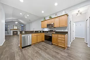 1393 Cascade Dr, Grove City, OH 43123 - Photo 14