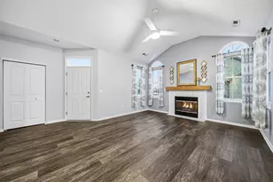 1393 Cascade Dr, Grove City, OH 43123 - Photo 8