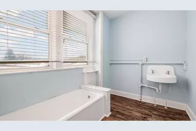 2582 Cleveland Avenue, Columbus, OH 43211 - Photo 32