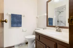 4765 Coach Rd, Columbus, OH 43220 - Photo 36