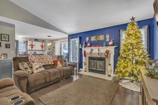 1592 Magoffin Ave, Columbus, OH 43207 - Photo 8