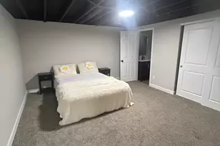 1861 Alvason Ave, Columbus, OH 43219 - Photo 24