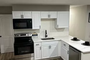 1861 Alvason Ave, Columbus, OH 43219 - Photo 4