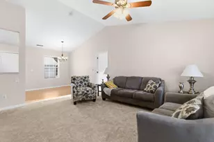 8574 Victoria Meadow Ln, Reynoldsburg, OH 43068 - Photo 6