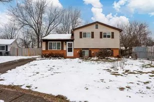 5326 Adderley Ave, Columbus, OH 43232 - Photo 2