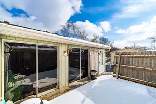 3830 Charbonnett Ct, Columbus, OH 43232 - Photo 16