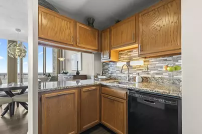 1000 Urlin Avenue #2007, Columbus, OH 43212 - Photo 8