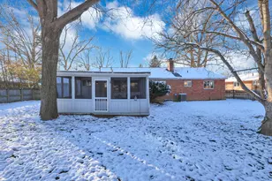 4266 Fairoaks Dr, Columbus, OH 43214 - Photo 46