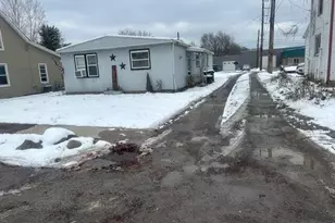 680 E Hunter St, Logan, OH 43138 - Photo 2