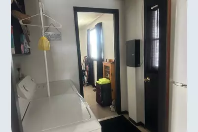 680 E Hunter Street, Logan, OH 43138 - Photo 8