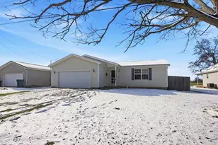 10905 6th St, Clarksburg, OH 43115 - Photo 2