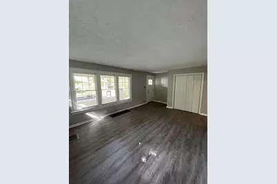 11 E Kelso Road, Columbus, OH 43202 - Photo 4