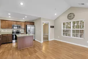 4526 Newport Loop E, Grove City, OH 43123 - Photo 8