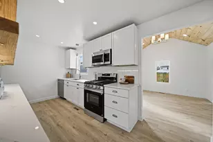 1303 S Ohio Ave, Columbus, OH 43206 - Photo 4