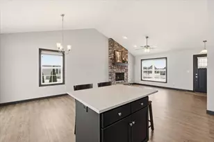 42 Fieldcrest Dr, Centerburg, OH 43011 - Photo 12