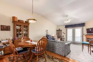 1086 Oak Bay Dr, Galloway, OH 43119 - Photo 8