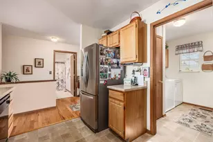 1086 Oak Bay Dr, Galloway, OH 43119 - Photo 6