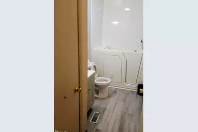 415 Florence Street, Washington Court House, OH 43160 - Photo 8