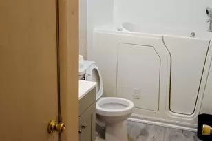 415 Florence St, Washington Court House, OH 43160 - Photo 8