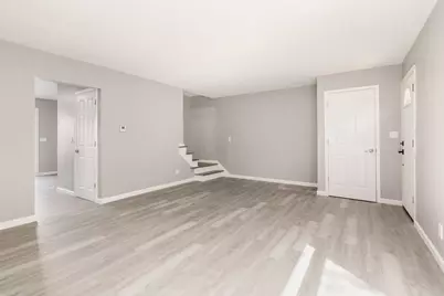 1865 Willoway Circle N, Columbus, OH 43220 - Photo 4