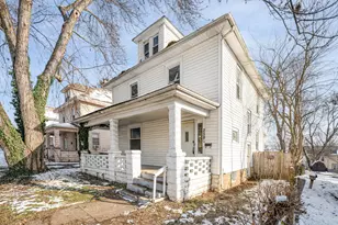 258 N Cedar St, Newark, OH 43055 - Photo 2