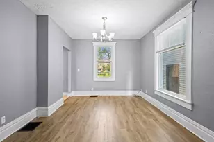 571 Gilbert St, Columbus, OH 43205 - Photo 6