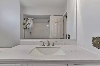 14379 E Broad Street, Reynoldsburg, OH 43068 - Photo 40