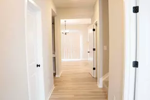 1717 Longhill Dr, Delaware, OH 43015 - Photo 14