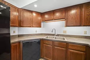 8228 Kingsley Dr, Reynoldsburg, OH 43068 - Photo 14