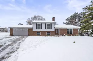 1069 Clovernoll Ct, Marysville, OH 43040 - Photo 2