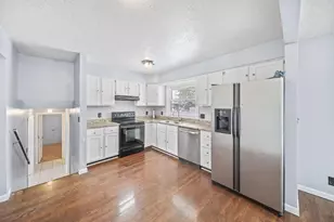 1069 Clovernoll Ct, Marysville, OH 43040 - Photo 6