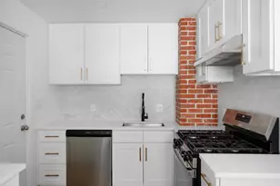 1019 Lawrence Dr, Columbus, OH 43207 - Photo 1