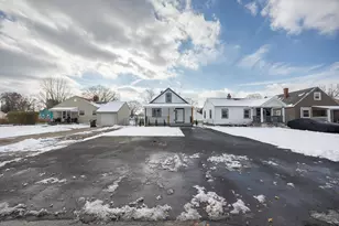 1019 Lawrence Dr, Columbus, OH 43207 - Photo 4