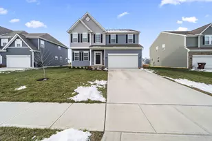 507 Walker Pointe Dr, Commercial Point, OH 43116 - Photo 2