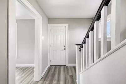 2480 Parkwood Avenue, Columbus, OH 43211 - Photo 4