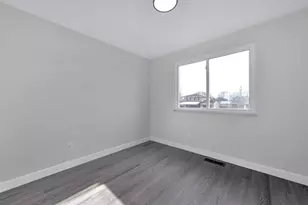 662 Bartfield Dr, Columbus, OH 43207 - Photo 16