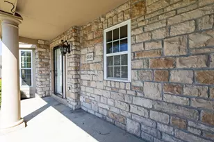 6146 Ravenhill Rd, Hilliard, OH 43026 - Photo 4